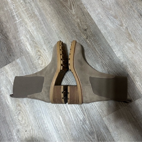 Steve Madden Kylie Boots - taupe suede - size 7 - like new! - Picture 6 of 8